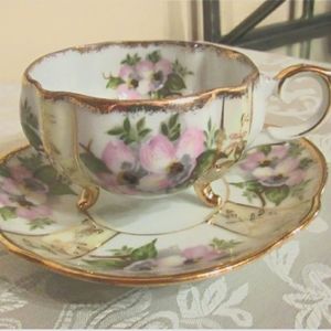 Napco Vintage Collectible Hand Painted Tri- Footed Gold Trim Cup w/ Saucer